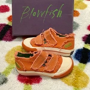 New Cool Blowfish Kids Shoes Sneakers Size 8